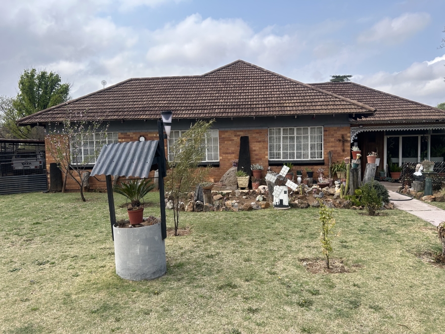 3 Bedroom Property for Sale in Vierfontein Free State